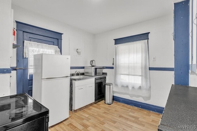 Building Photo - 228 Highgate Ave