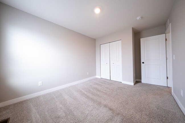 Building Photo - 5109 Mustang Dr