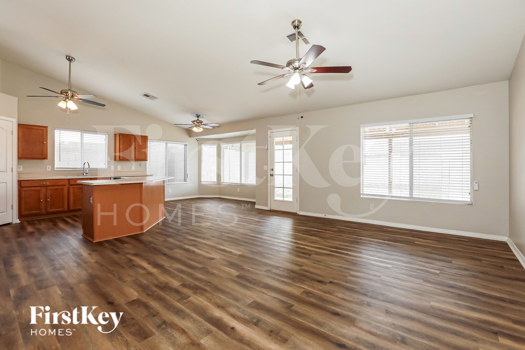 Building Photo - 3645 E Shapinsay Dr