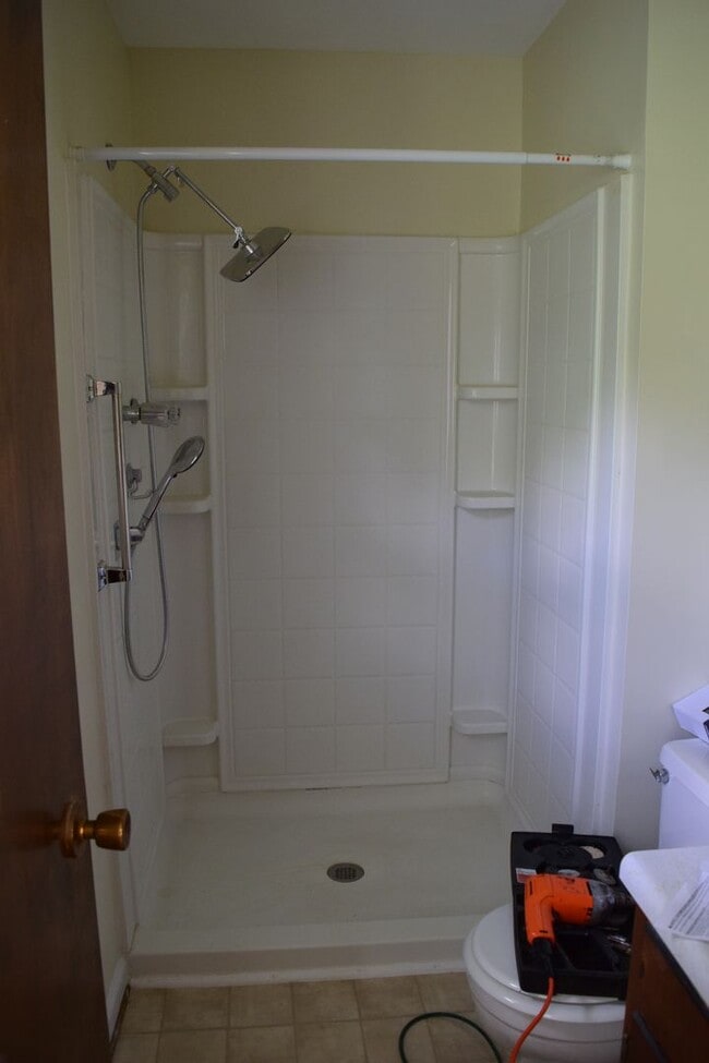 Building Photo - Midlothian - Brick Ranch with 2 full baths!