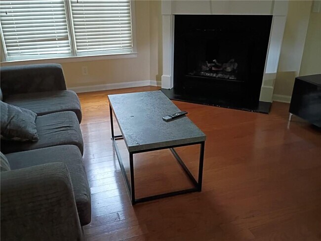 Building Photo - 3306 Sheffield Cir