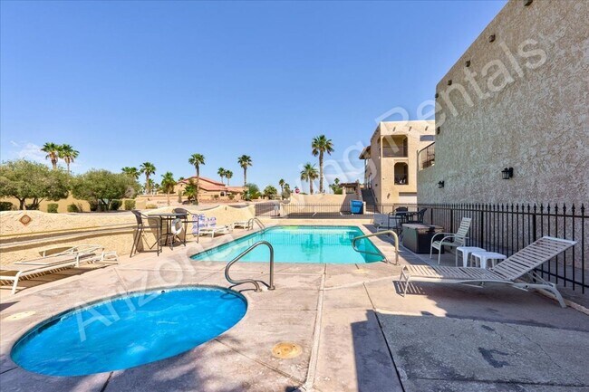 Building Photo - FURNISHED CONDO WITH POOL