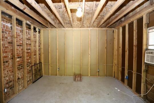 Building Photo - 3 Spring Lake Dr