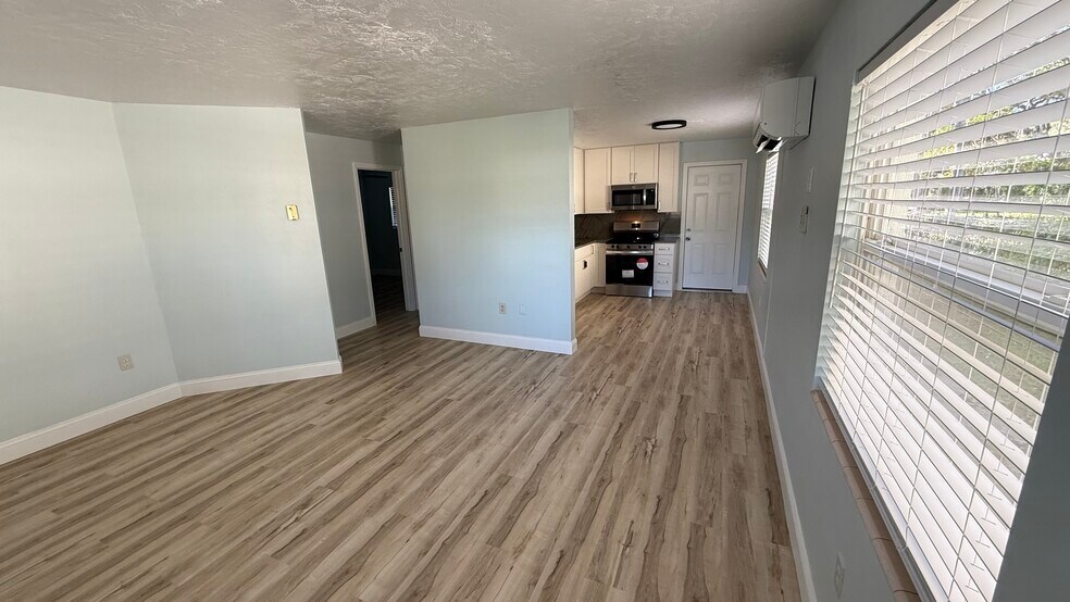 Primary Photo - 2404 51st Avenue Ter W