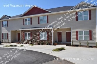 Building Photo - 446 Valmont Ave