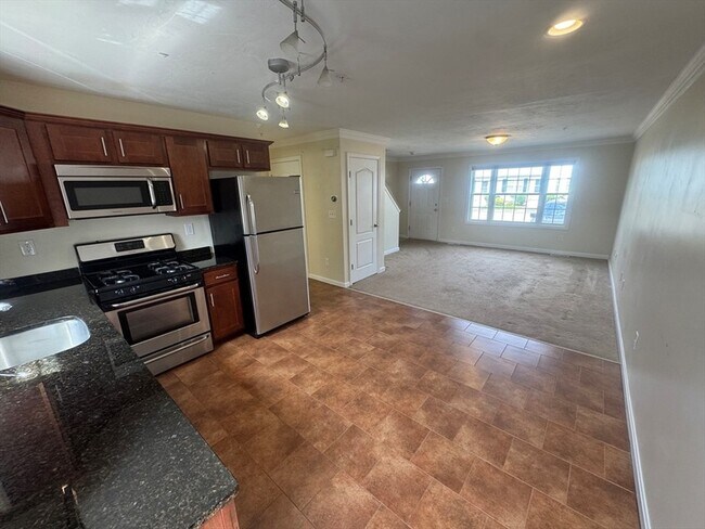 Building Photo - 14 Merrimac Way