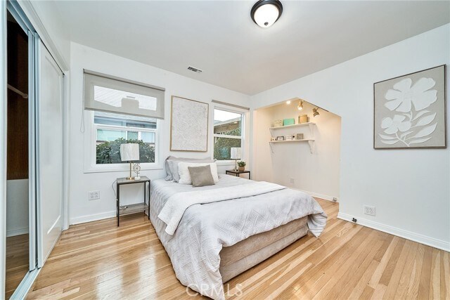 Building Photo - 503 Longden Dr
