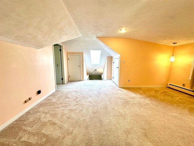 Building Photo - 86 Palfrey Rd