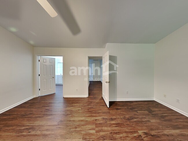 Building Photo - 157 Autry Avenue
