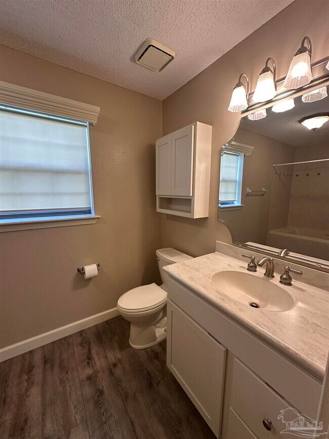 Building Photo - 304 Arabian Dr
