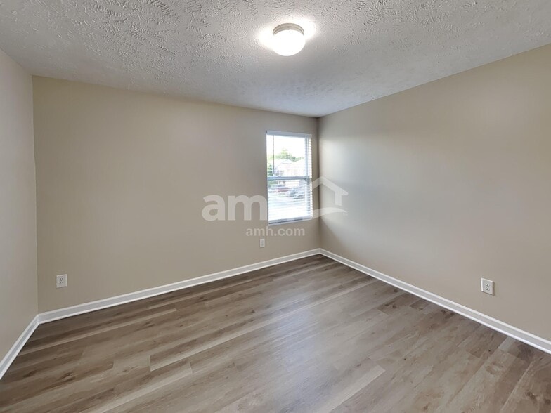 Building Photo - 3404 Boxelder Way