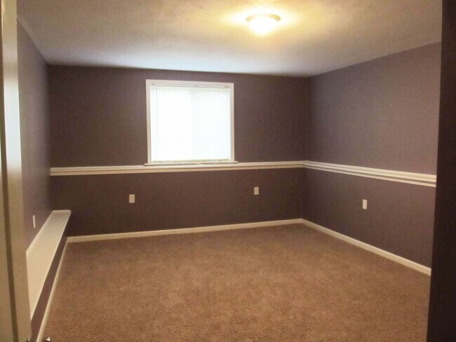 Building Photo - Beautiful 4 bedroom, 3.5 Bath Home