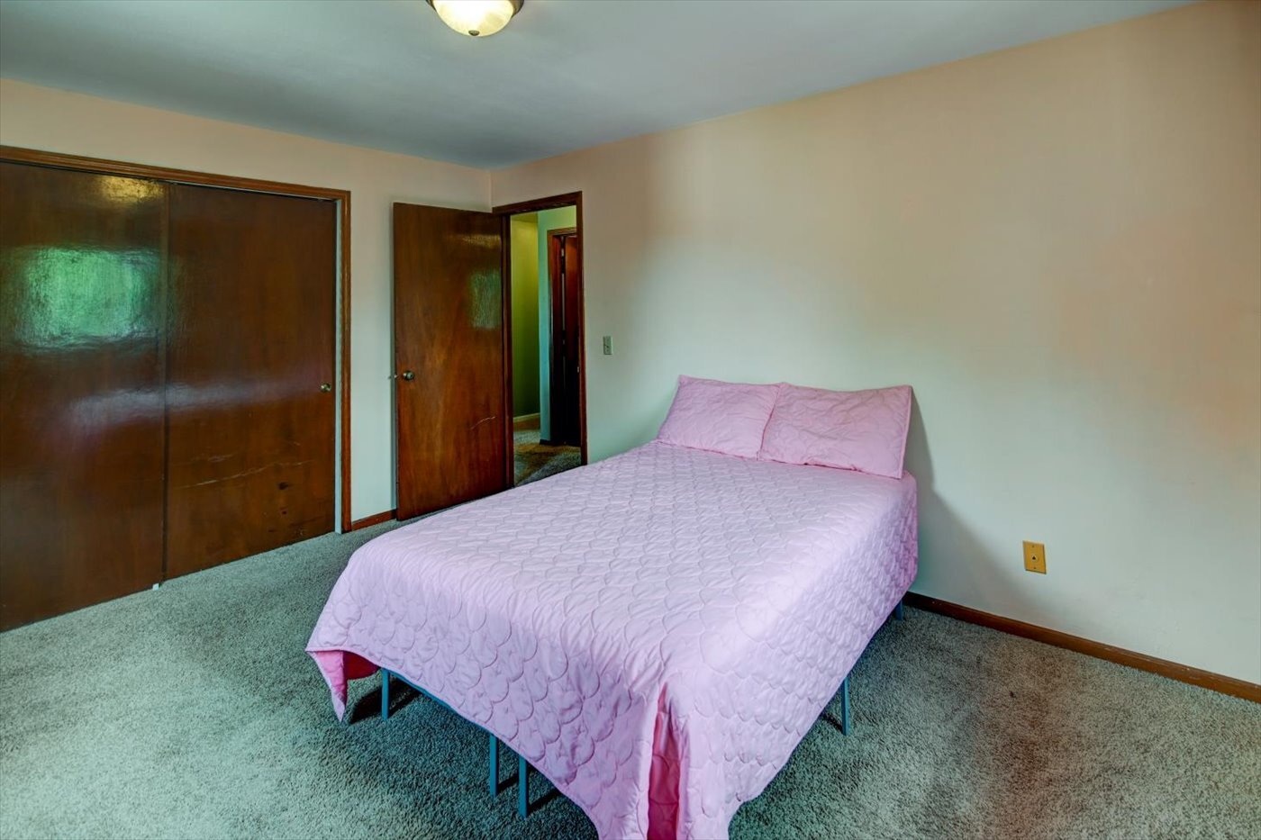 Building Photo - 2850 Cimarron Trl