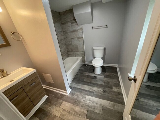 Building Photo - 4240 W Girard Ave