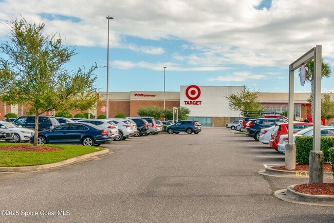 Building Photo - 4351 Silver Lake Dr