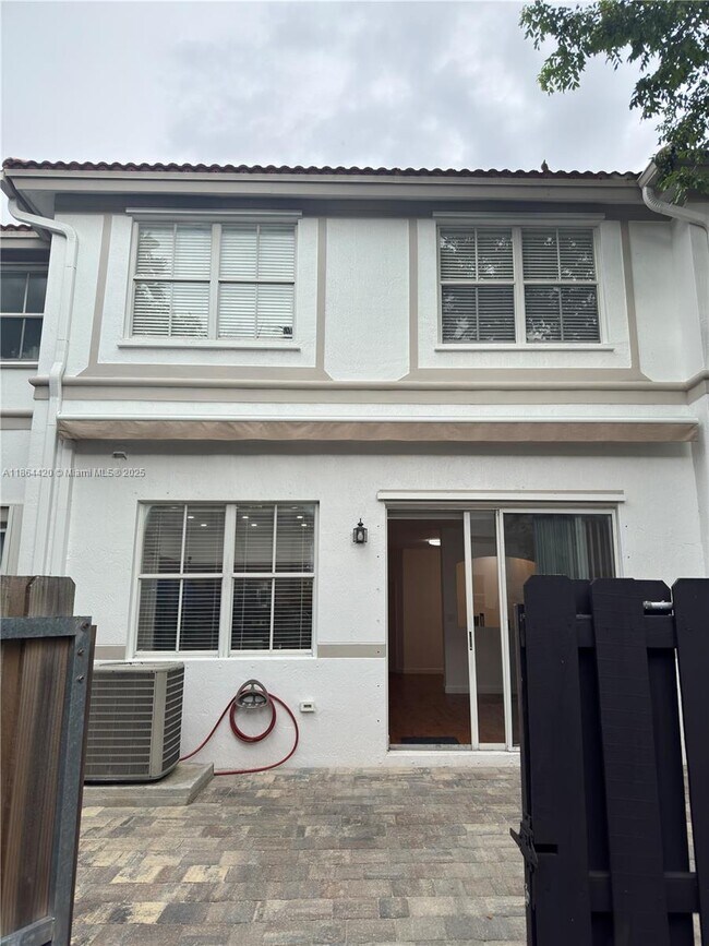 Building Photo - 7862 NW 109th Path
