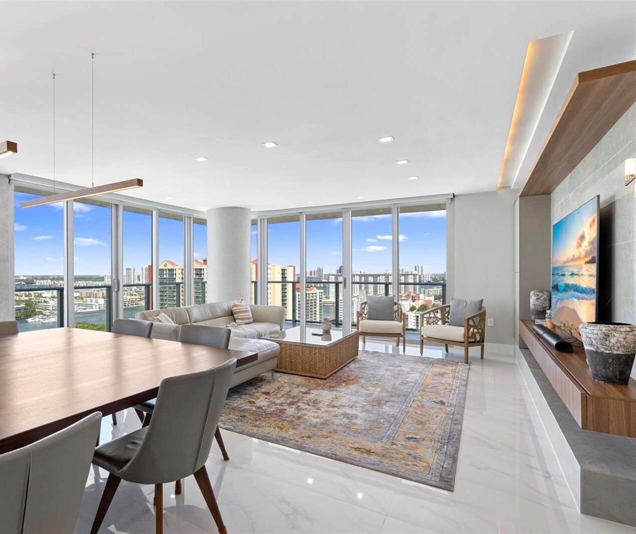 Building Photo - 300 Sunny Isles Blvd