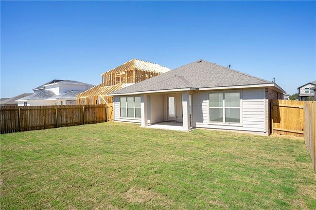 Building Photo - 236 Tanda Ln