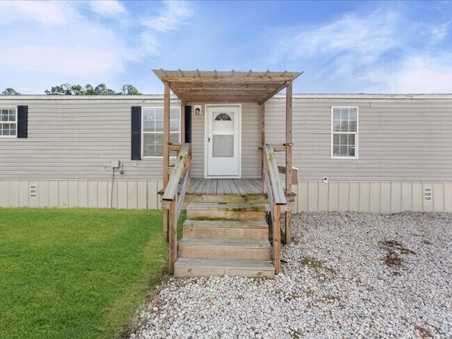 Building Photo - 3911 County Rd 183