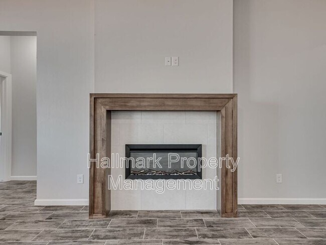 Building Photo - 4905 Misty Wood Ln
