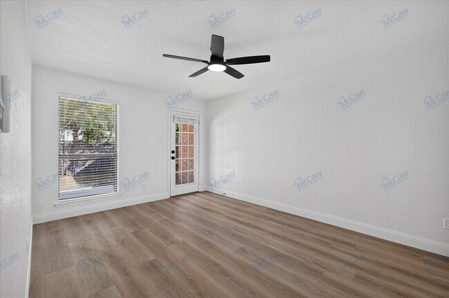 Building Photo - 1248 W Hudgins St