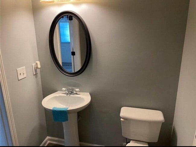 Building Photo - 6 Princeton Pl Dr