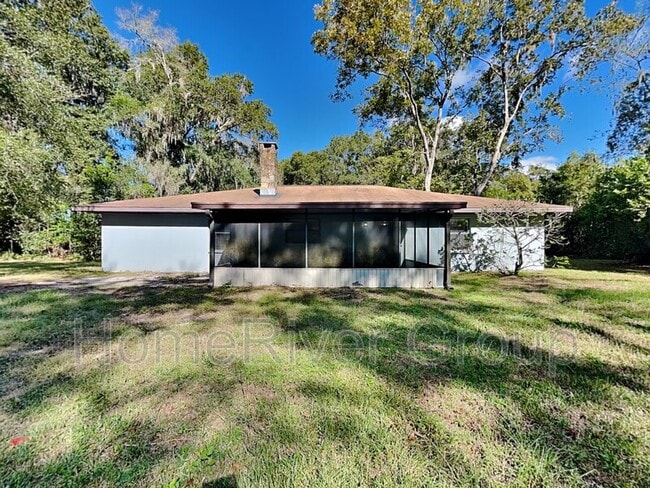 Building Photo - 13305 W Newberry Rd
