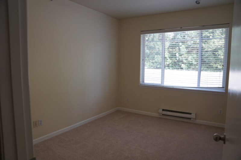 Building Photo - 15300 112th Ave NE