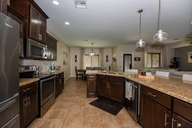 Building Photo - 3627 S Tillman Way