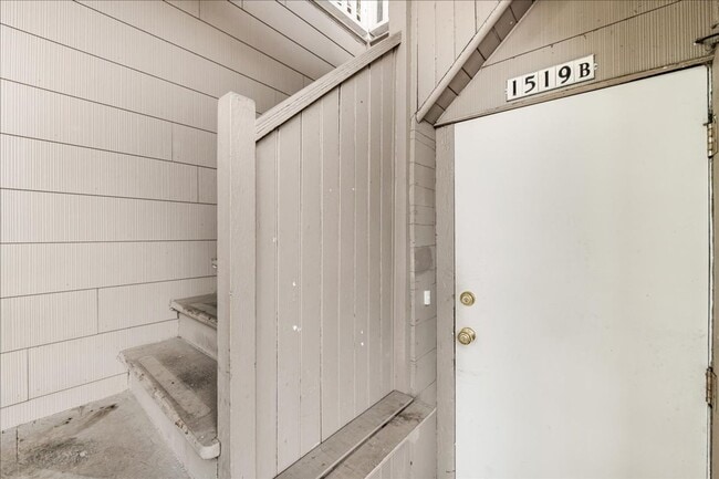 Building Photo - 1b/1ba Goose Hollow Apartment, close to everything!