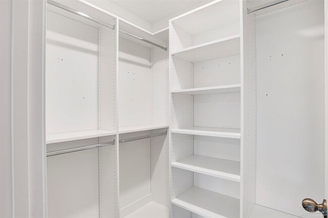 Building Photo - 8771 Schooner Ln