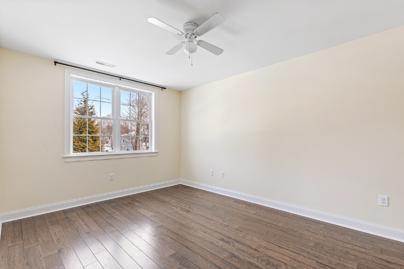 Building Photo - 70 Endicott St