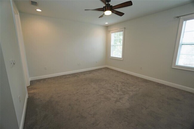 Building Photo - 4250 W Carmen St