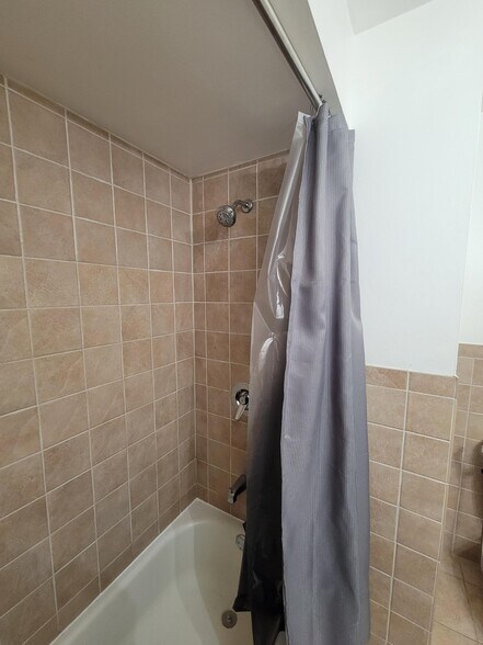 Building Photo - 2214 S Goebbert Rd