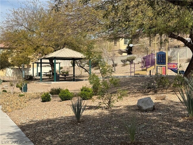 Building Photo - 1951 Sundown Canyon Dr