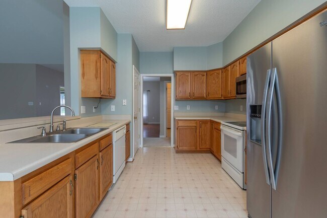 Building Photo - 3736 Cherry Walk