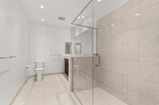 Building Photo - Portsmouth