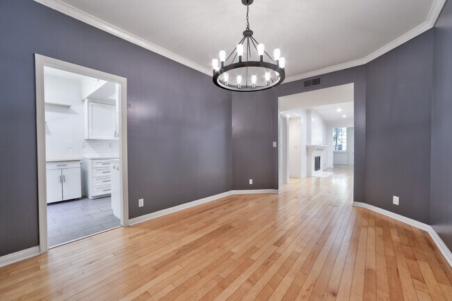 Building Photo - 11939 Gorham Ave
