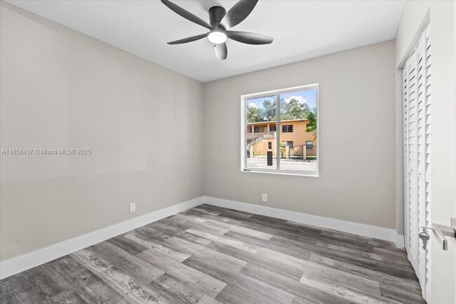 Building Photo - 6120 SW 63rd St