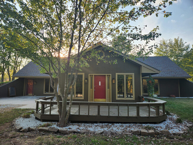 Primary Photo - 15105 Jowler Creek Rd