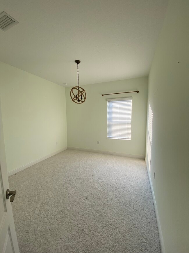Building Photo - 16966 Rosedown Glen