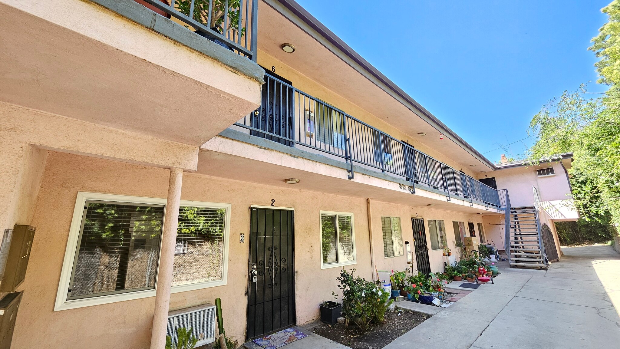 Building Photo - 815 Benton Wy