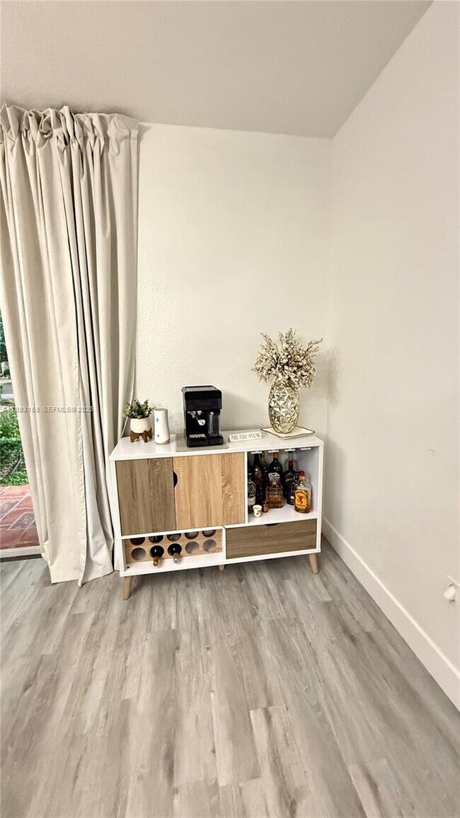 Building Photo - 5725 NW 114th Path