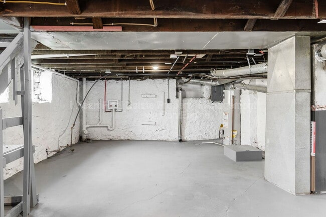 Building Photo - 24 S Princeton Ave