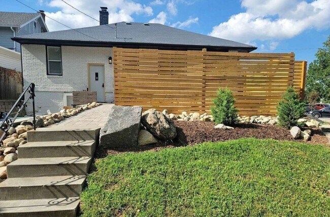Building Photo - Spacious Two Bedroom Home in Benson!