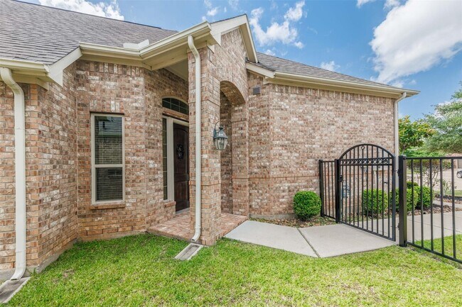 Building Photo - 4911 Augusta Pointe Ct