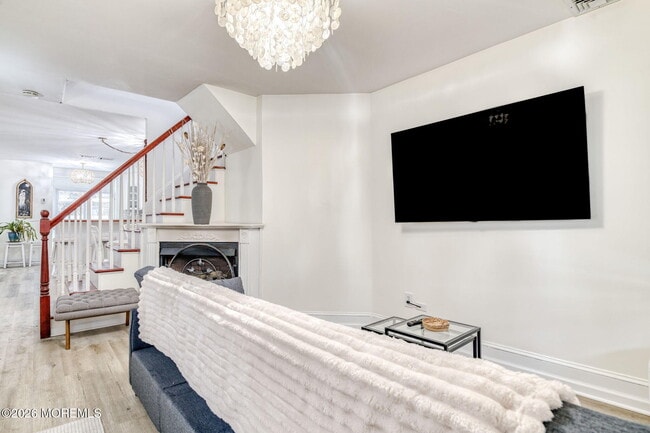 Building Photo - 132 Heck Ave