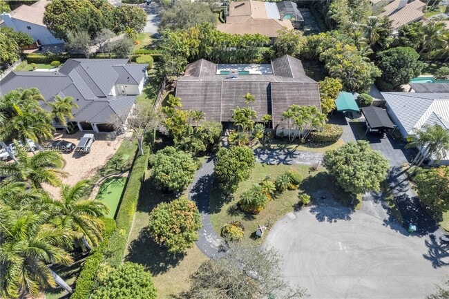 Building Photo - 15305 SW 74th Ct