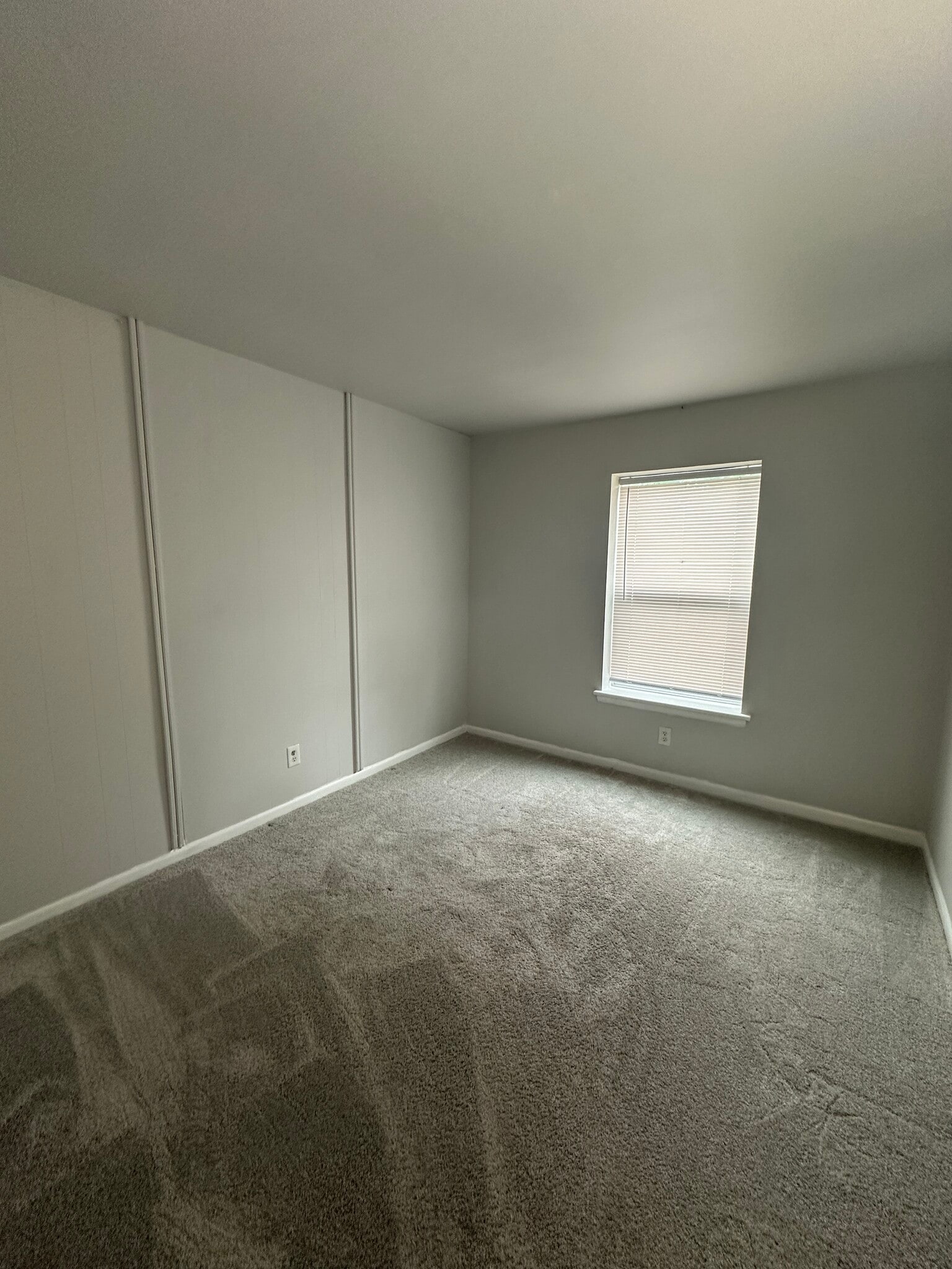 Bedroom 1 - 221 Cornett St