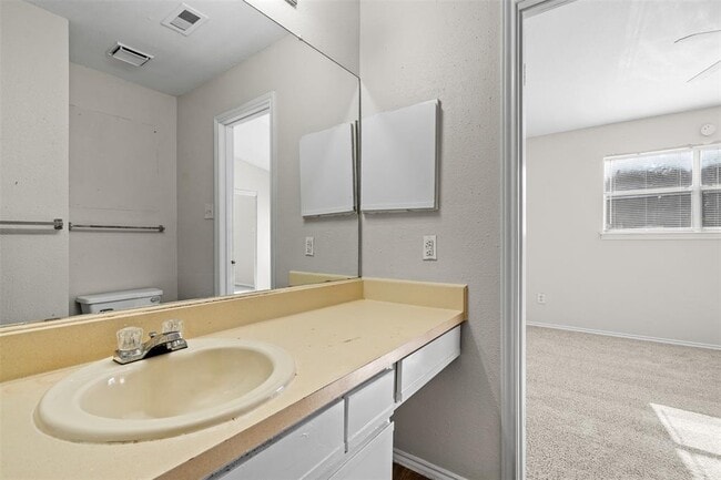 Building Photo - 1841 River Crossing Cir